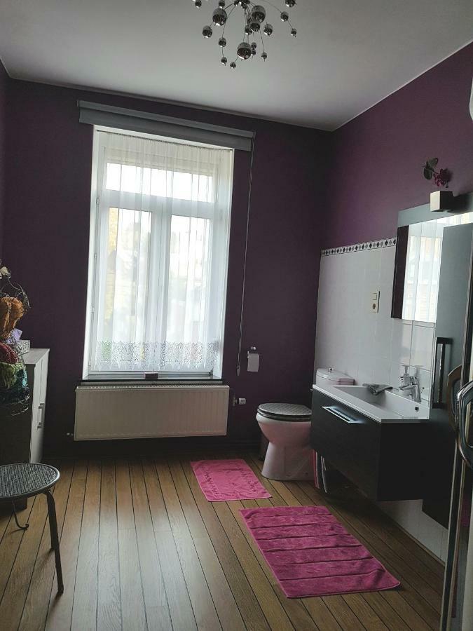B&B Au Jardin Fleuri Marche-en-Famenne Bagian luar foto